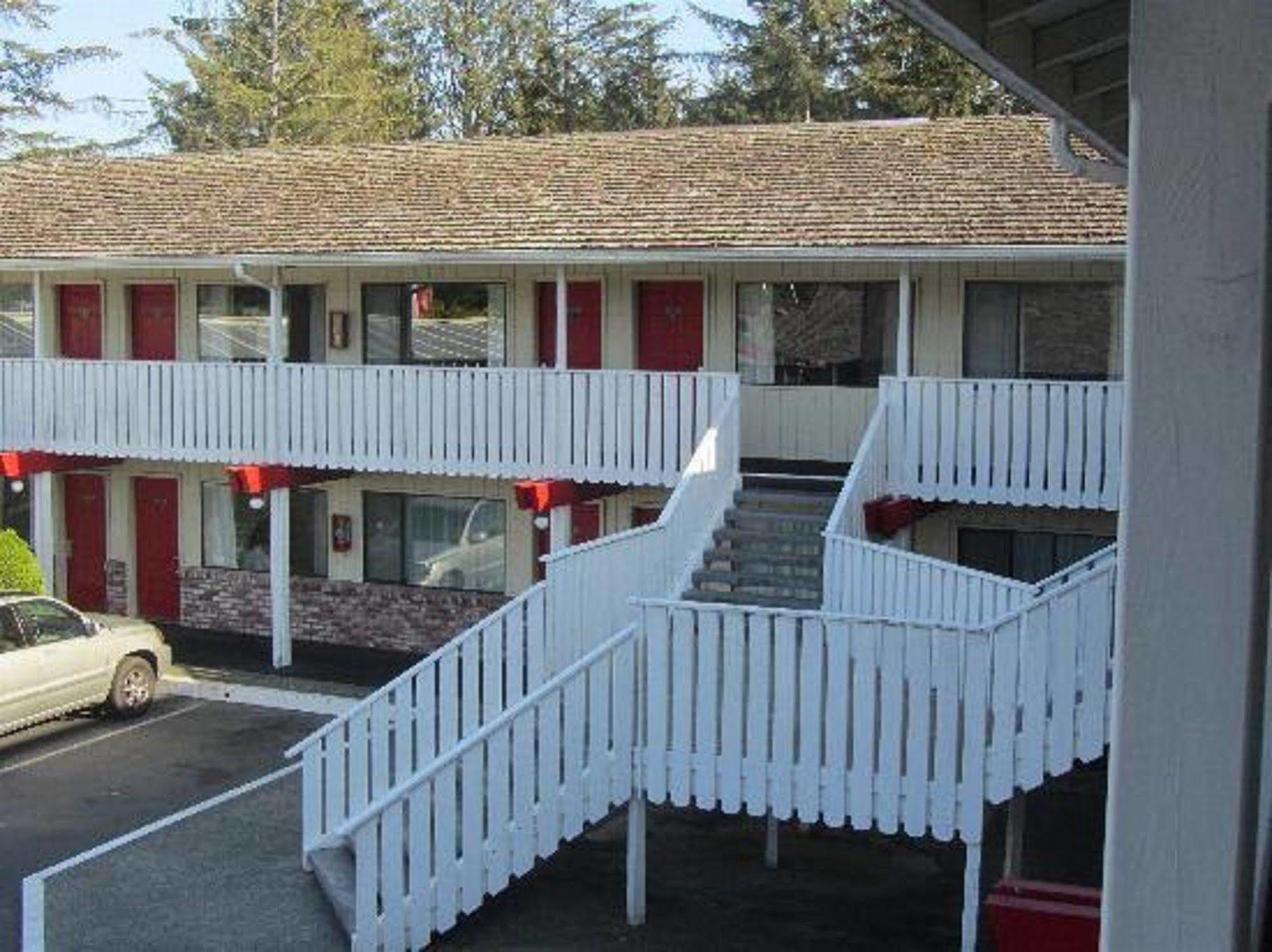 Brookings Inn Resort Exteriör bild